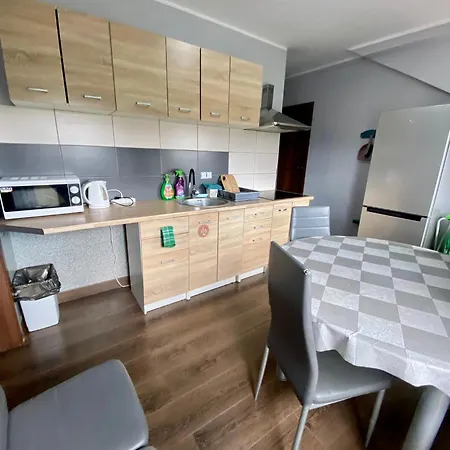 Kandulski Hostal *