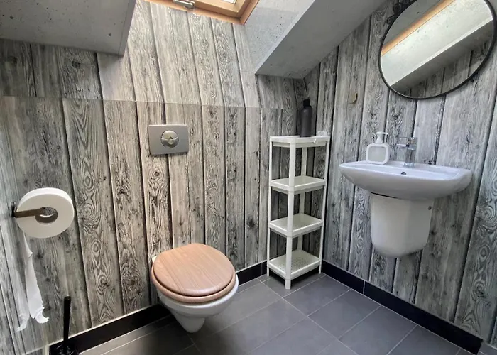 Kandulski 호스텔 *