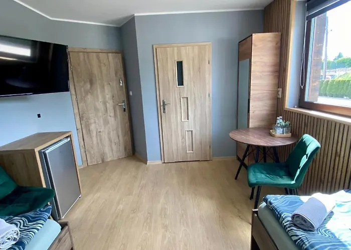 호스텔 Kandulski *